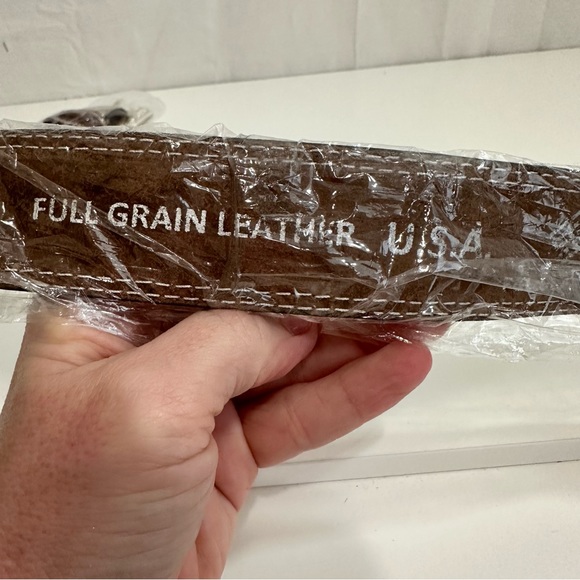 F&L CLASSIC Western full grain Leather Belt w/Snaps for Interchangeable Buckles - Picture 3 of 7